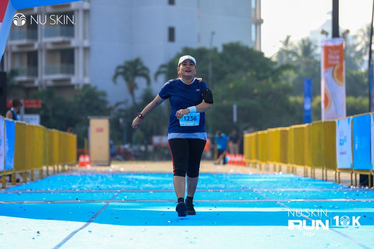 Race photo from Nu Skin Run 10K
