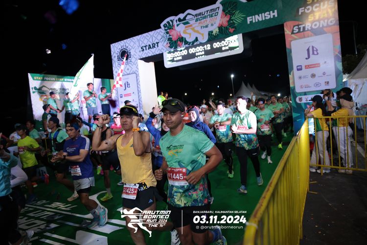 Race photo from Arutmin Borneo Run 2024