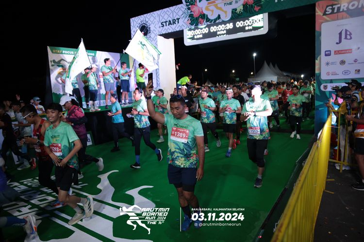 Race photo from Arutmin Borneo Run 2024