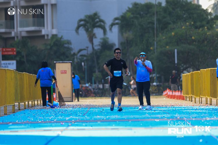 Race photo from Nu Skin Run 10K