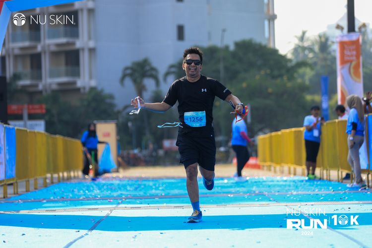 Race photo from Nu Skin Run 10K