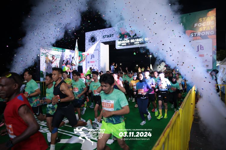 Race photo from Arutmin Borneo Run 2024