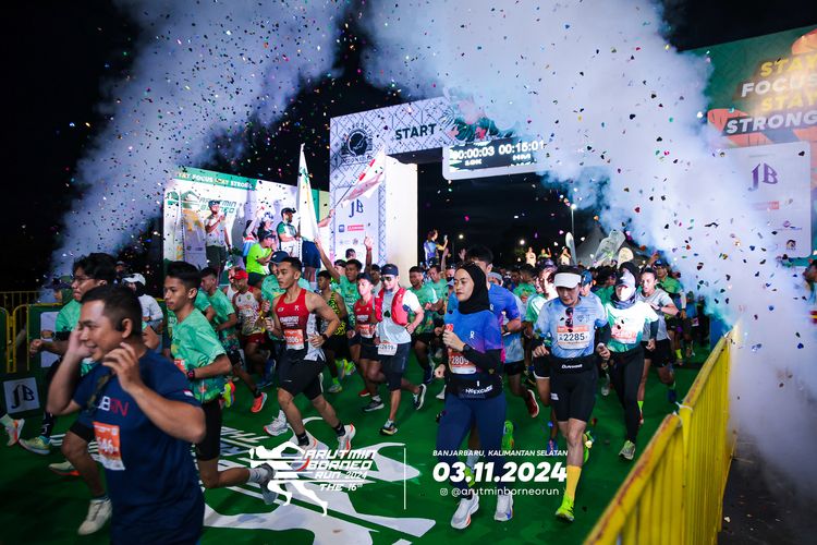 Race photo from Arutmin Borneo Run 2024