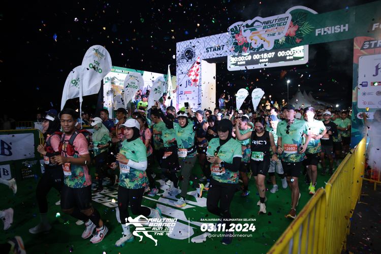Race photo from Arutmin Borneo Run 2024