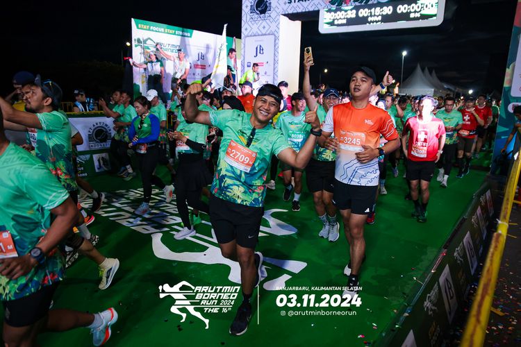 Race photo from Arutmin Borneo Run 2024