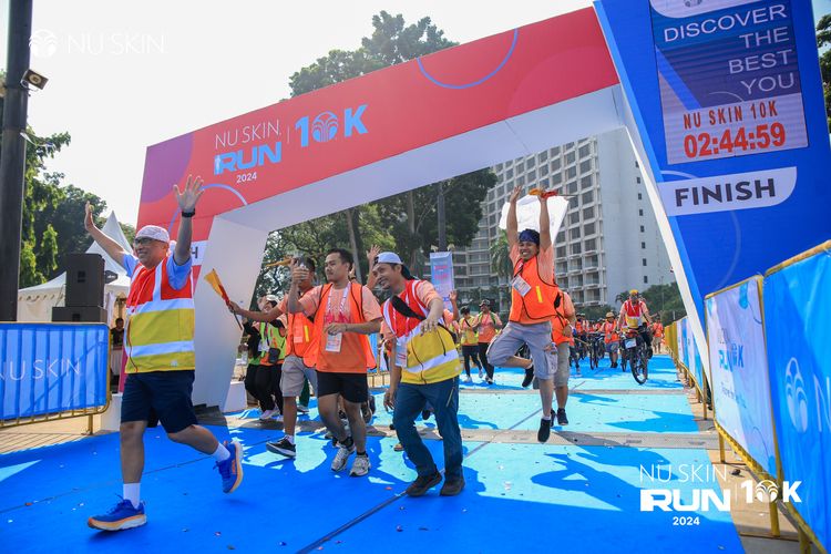 Race photo from Nu Skin Run 10K