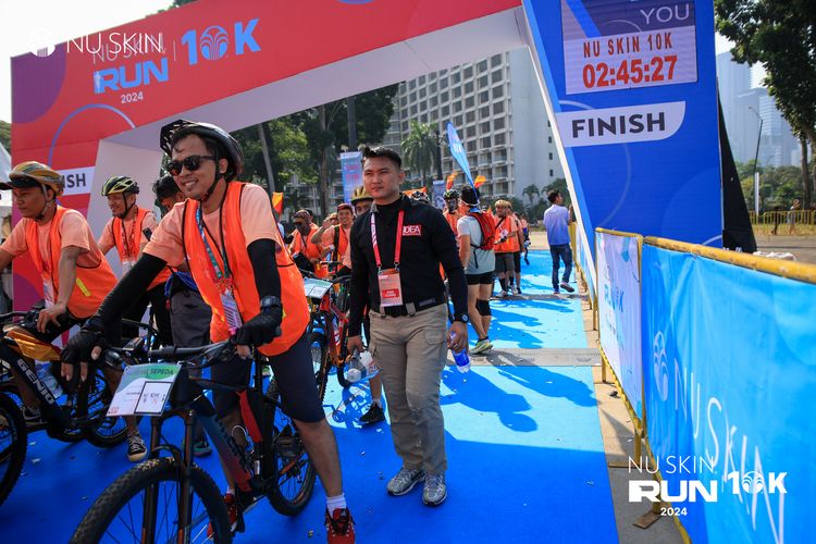 Race photo from Nu Skin Run 10K
