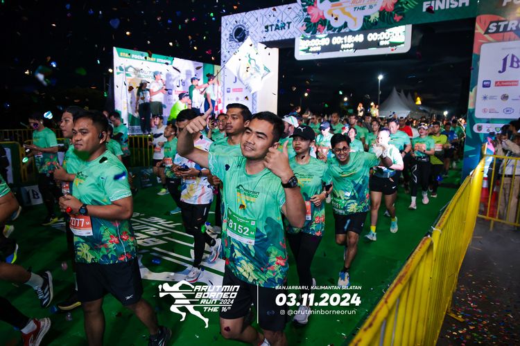 Race photo from Arutmin Borneo Run 2024