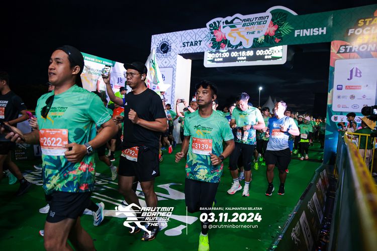 Race photo from Arutmin Borneo Run 2024