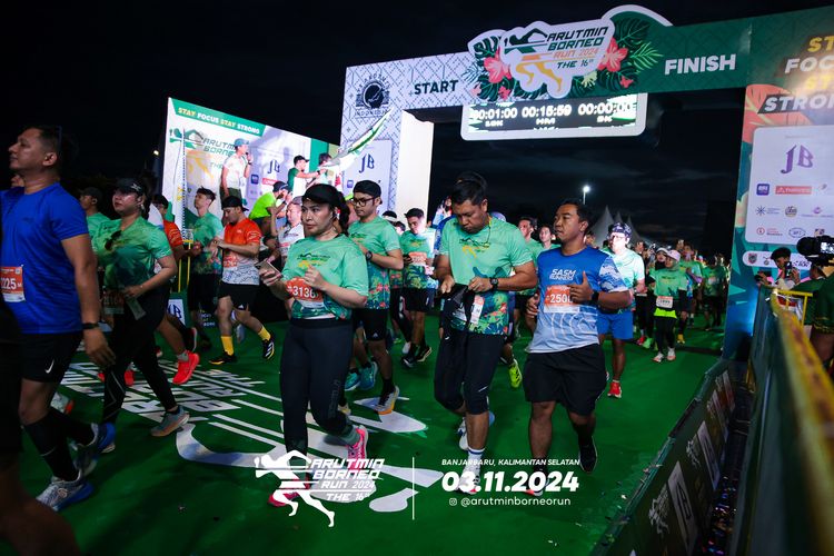 Race photo from Arutmin Borneo Run 2024