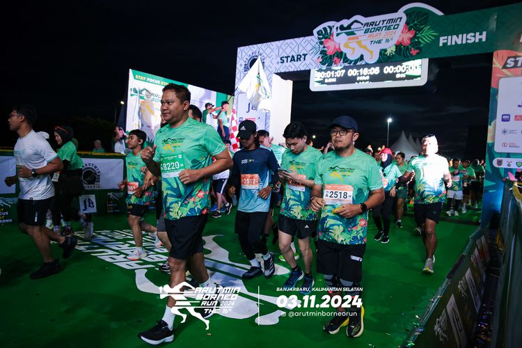 Race photo from Arutmin Borneo Run 2024