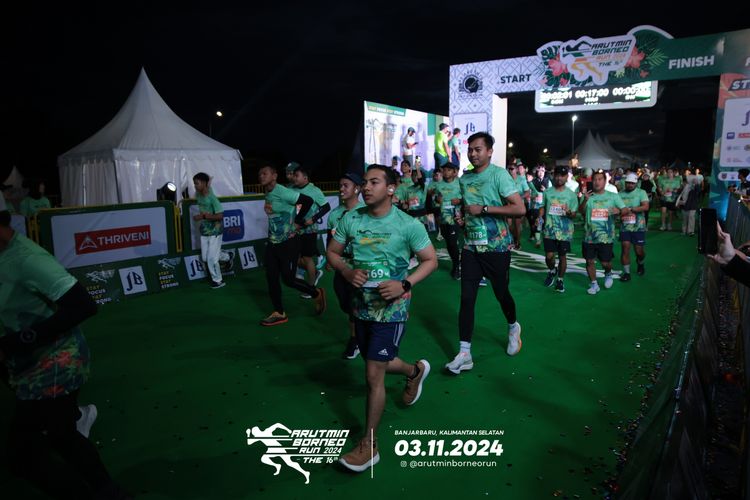 Race photo from Arutmin Borneo Run 2024