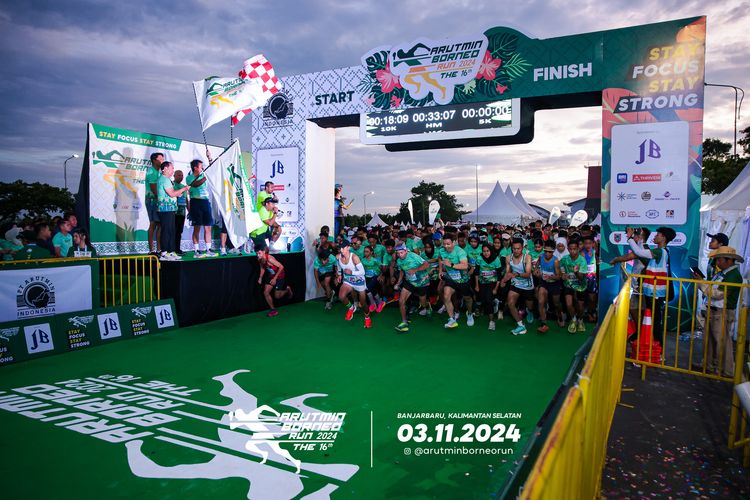 Race photo from Arutmin Borneo Run 2024