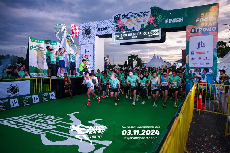 Race photo from Arutmin Borneo Run 2024