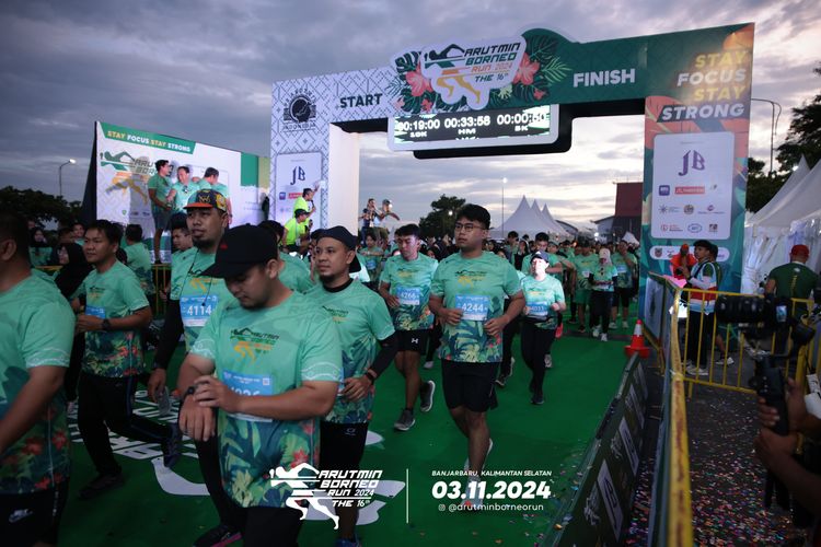 Race photo from Arutmin Borneo Run 2024
