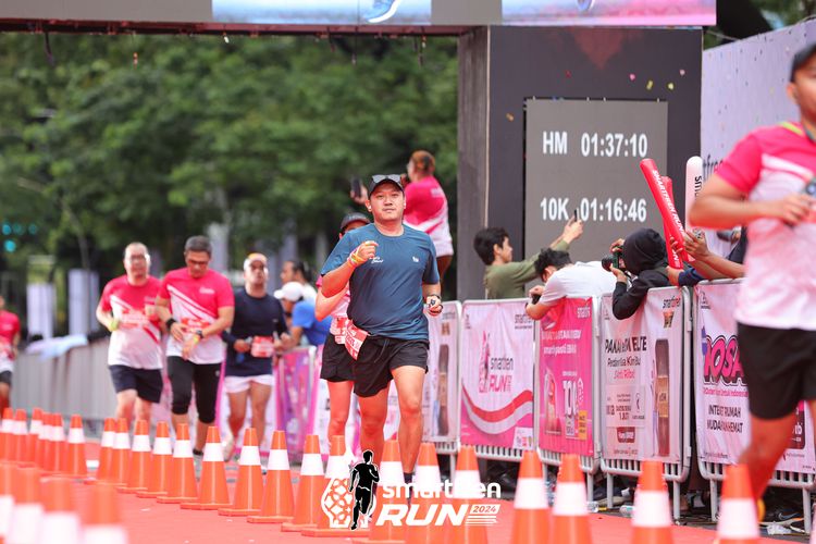 Race photo from Smartfren Run 2024