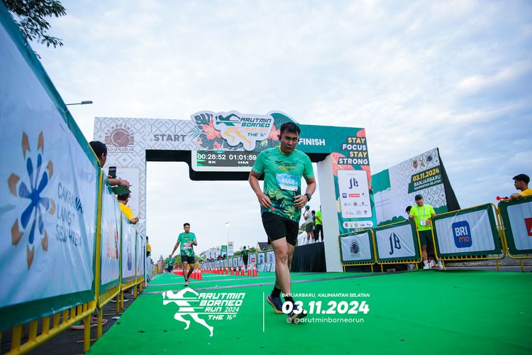 Race photo from Arutmin Borneo Run 2024