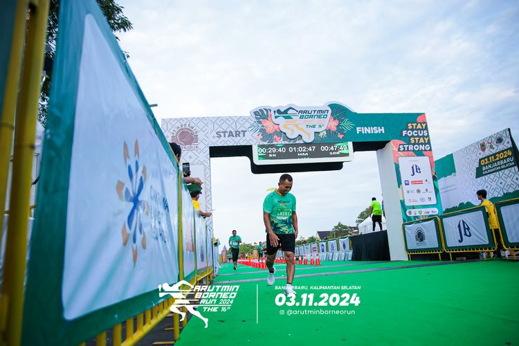 Race photo from Arutmin Borneo Run 2024