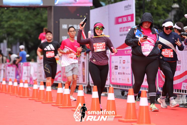 Race photo from Smartfren Run 2024