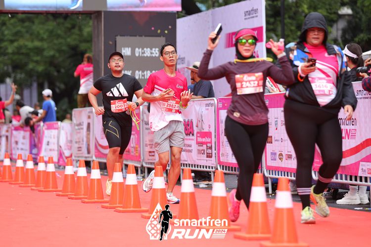Race photo from Smartfren Run 2024