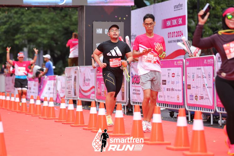 Race photo from Smartfren Run 2024