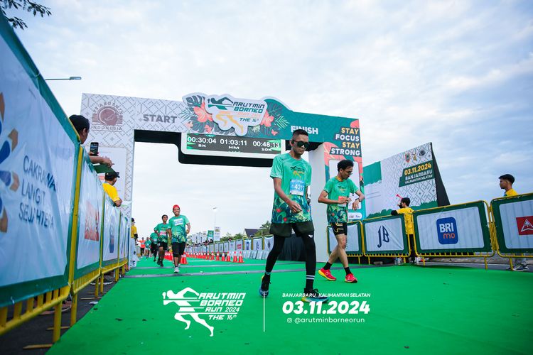Race photo from Arutmin Borneo Run 2024
