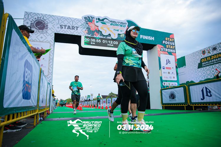 Race photo from Arutmin Borneo Run 2024
