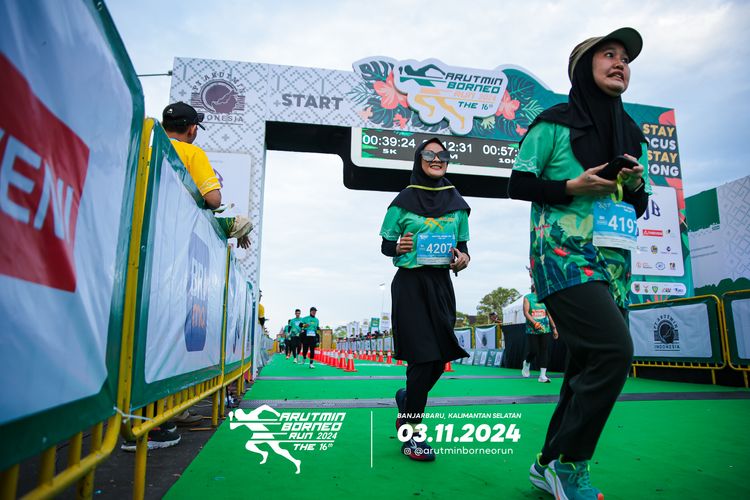 Race photo from Arutmin Borneo Run 2024