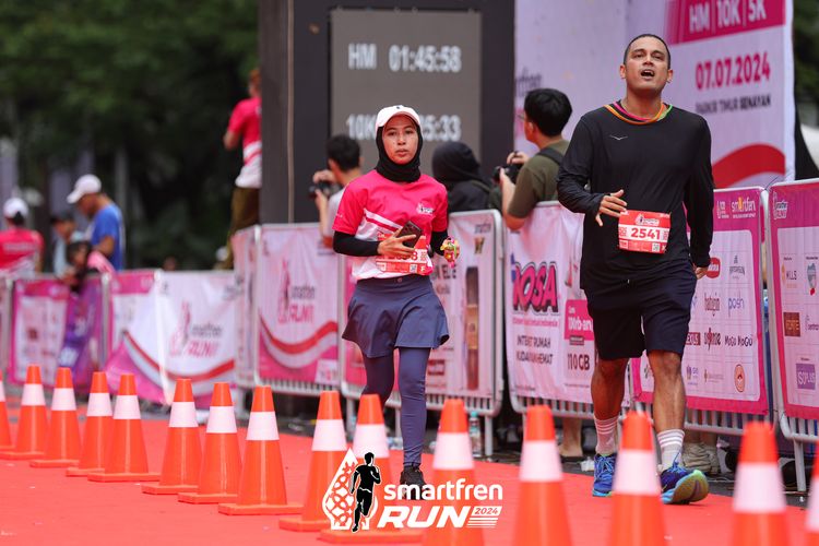 Race photo from Smartfren Run 2024