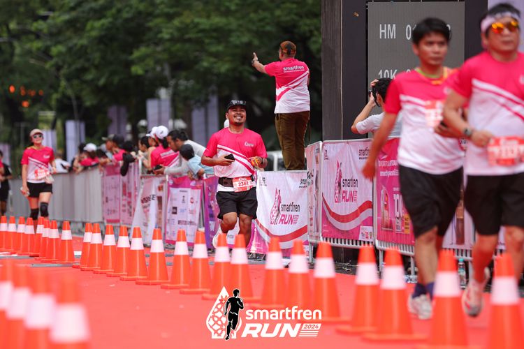 Race photo from Smartfren Run 2024