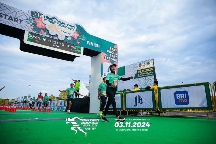 Race photo from Arutmin Borneo Run 2024