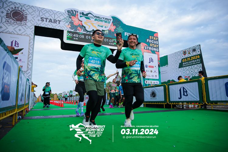 Race photo from Arutmin Borneo Run 2024