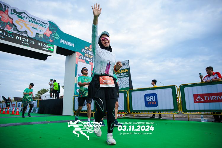 Race photo from Arutmin Borneo Run 2024