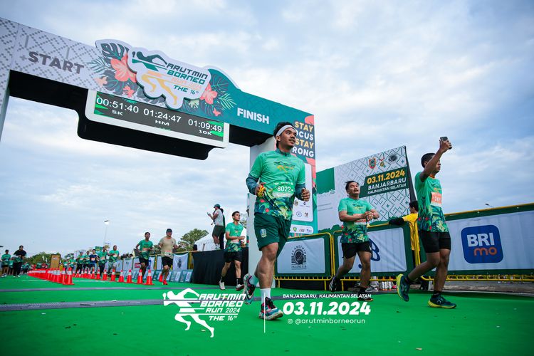 Race photo from Arutmin Borneo Run 2024