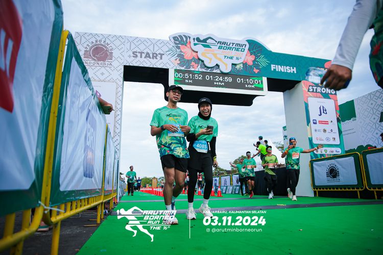 Race photo from Arutmin Borneo Run 2024