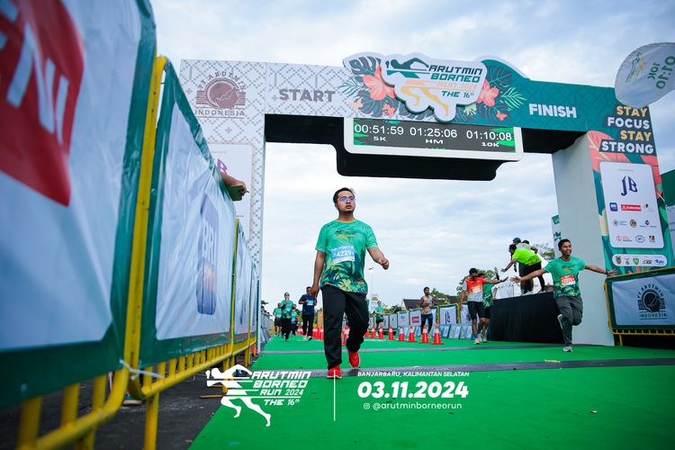 Race photo from Arutmin Borneo Run 2024