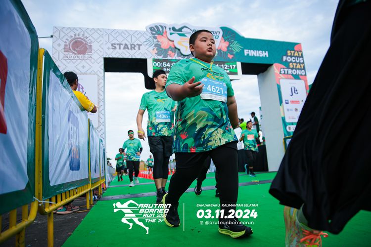 Race photo from Arutmin Borneo Run 2024