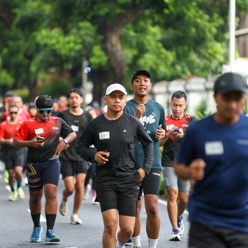 Race photo from FIRST SUNDAY RUN