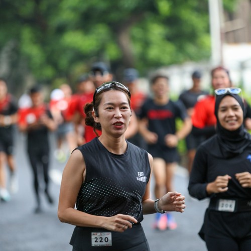 Race photo from FIRST SUNDAY RUN