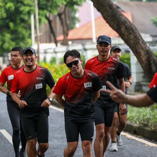 Race photo from FIRST SUNDAY RUN