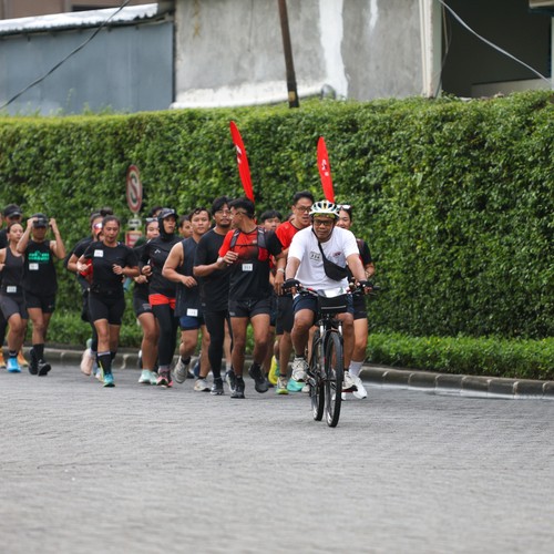 Race photo from FIRST SUNDAY RUN