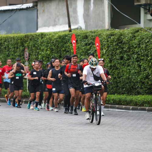 Race photo from FIRST SUNDAY RUN