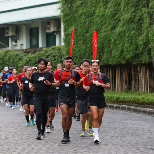 Race photo from FIRST SUNDAY RUN