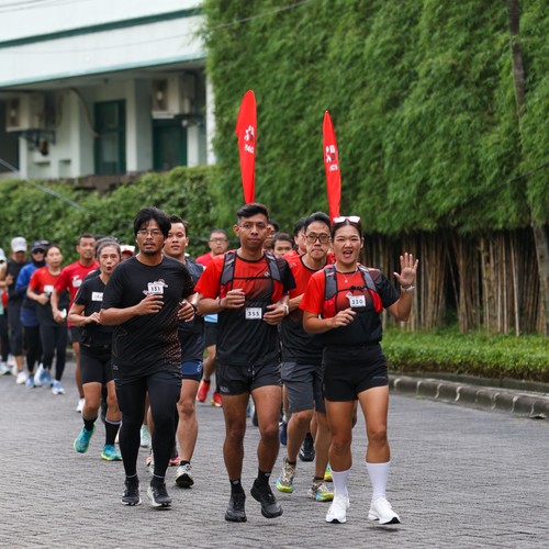 Race photo from FIRST SUNDAY RUN