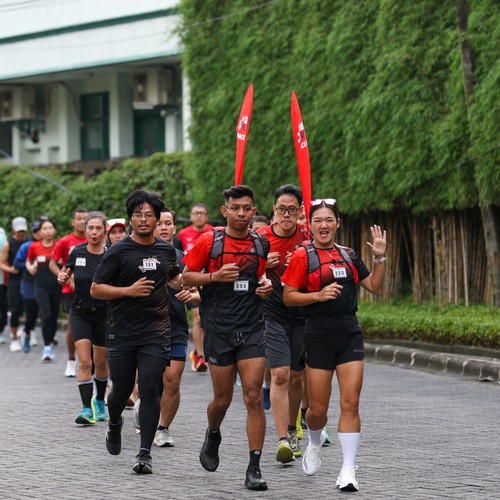 Race photo from FIRST SUNDAY RUN