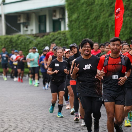 Race photo from FIRST SUNDAY RUN
