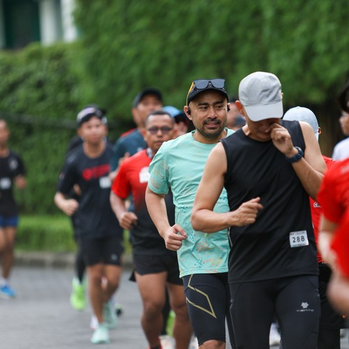 Race photo from FIRST SUNDAY RUN