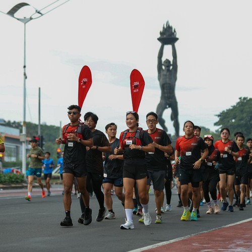 Race photo from FIRST SUNDAY RUN