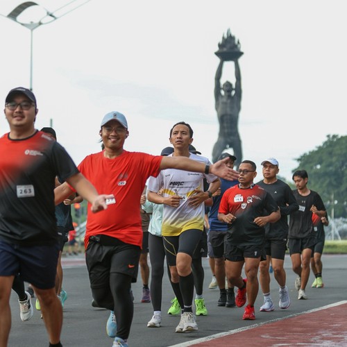 Race photo from FIRST SUNDAY RUN