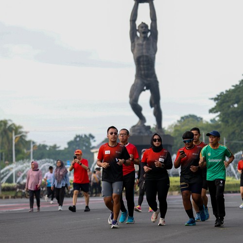 Race photo from FIRST SUNDAY RUN